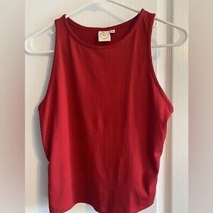 Vibrant Red Tank Top with Classic Round Neckline